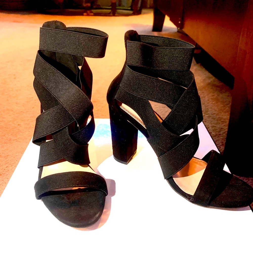 Sexy Black Chunky Heels